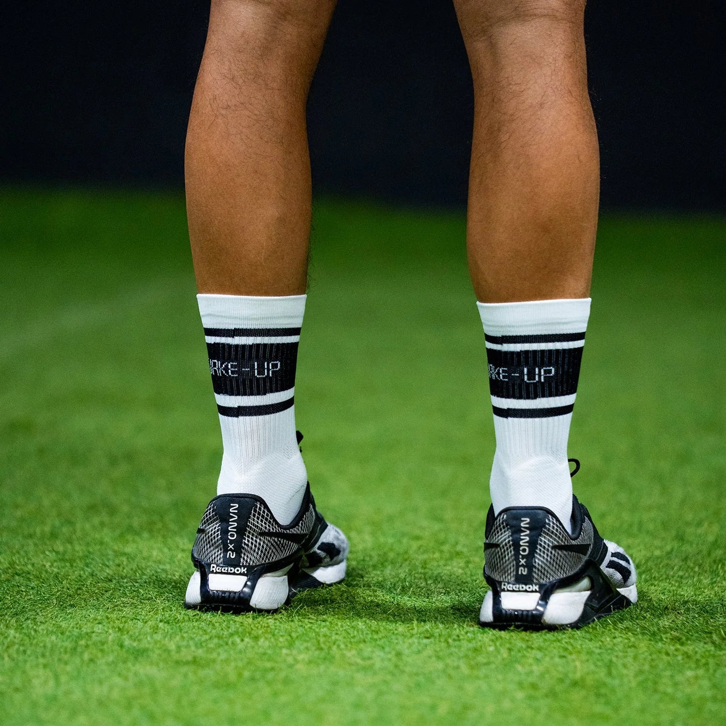 WAKE UP BLACK - HYBRID SOCKS